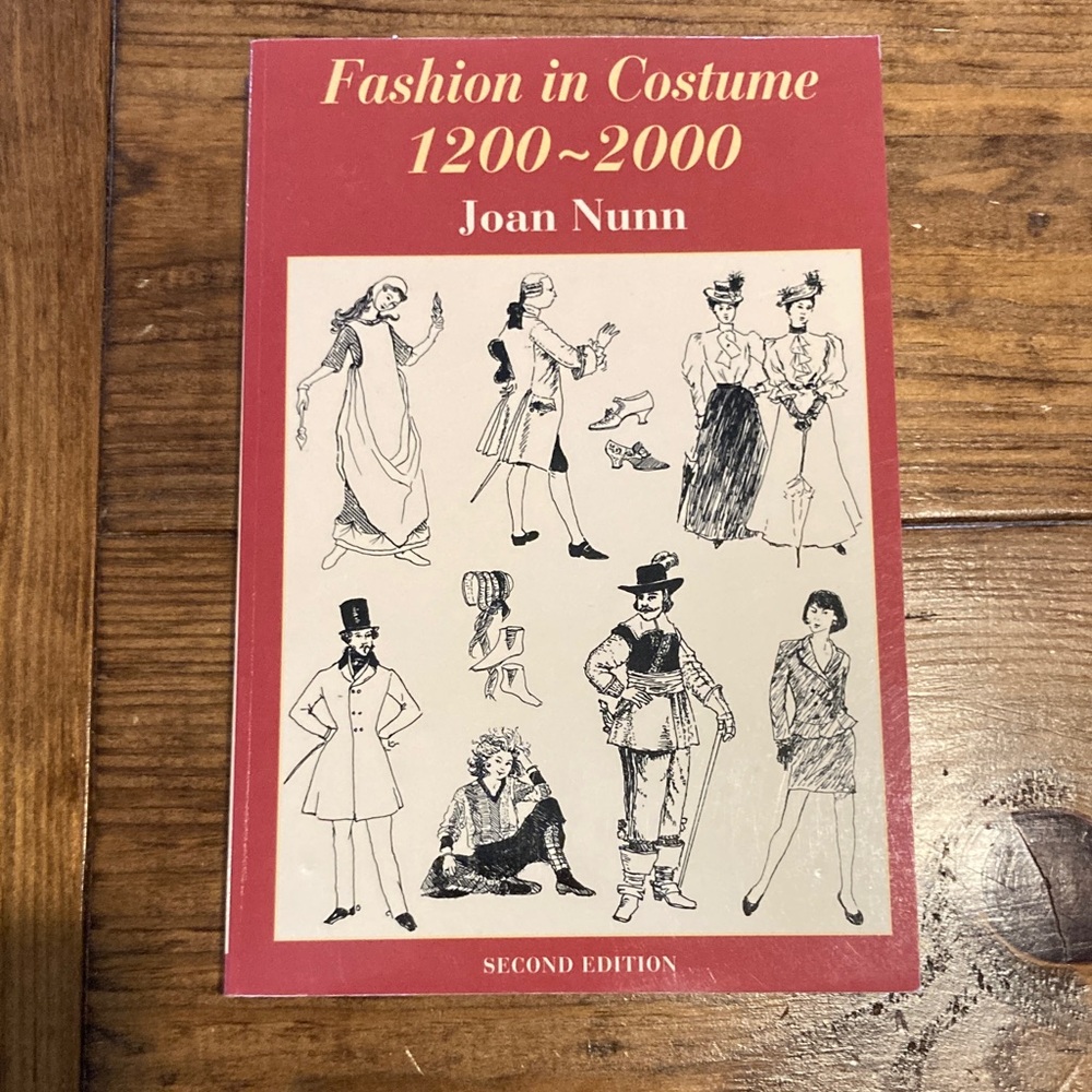 Fashion in Costume 1200-2000 Book